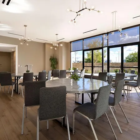 Hilton Garden Inn Anaheim Resort-2