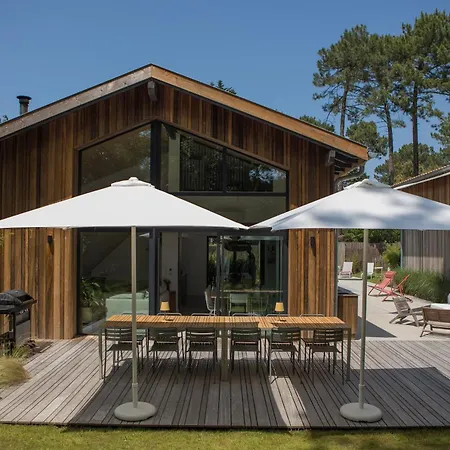 Salty Woods Lodge, Chambre D'Hotes-2