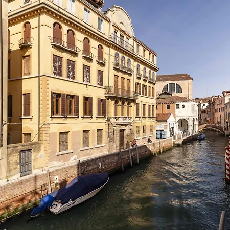 Residence Ca' di Malta Arsenale by Wonderful Italy-3