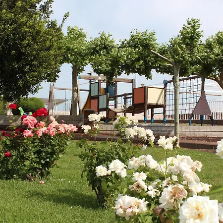 Hotel Azar-3