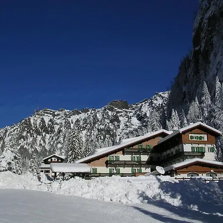 Hotel Roy-2