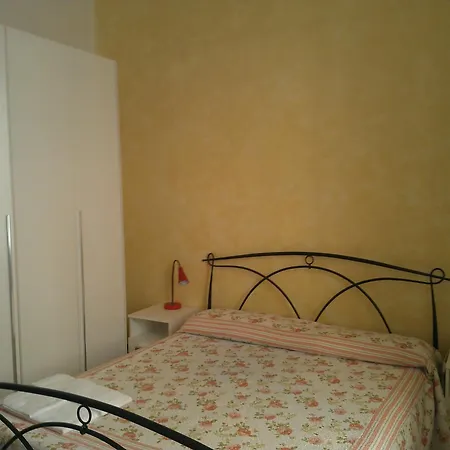 Vicolo Dell'Oro-2
