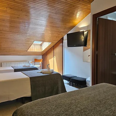 Hotel Les 7 Claus-3