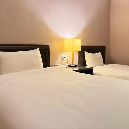 Well Garden Hotel-2