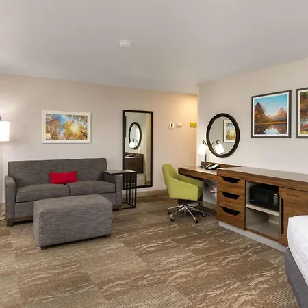 Hampton Inn Kalispell-3