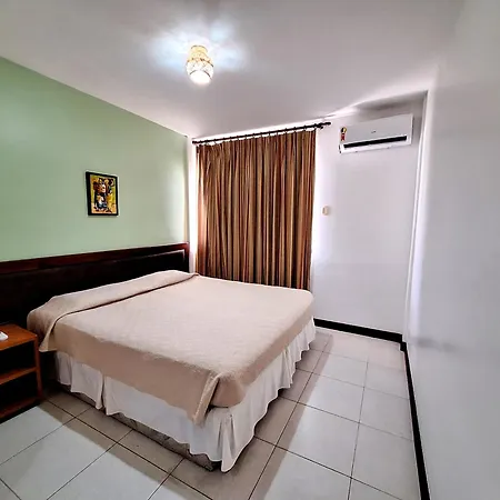 Alto da Praia Hotel-3