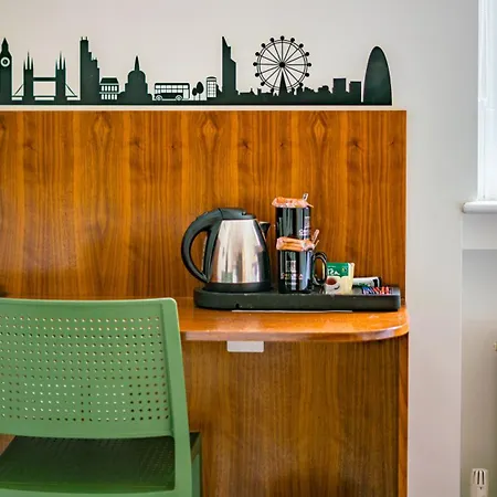 Chelsea Guest House-3