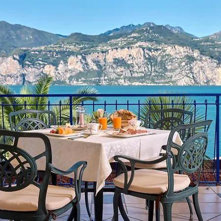 Hotel Capri-3