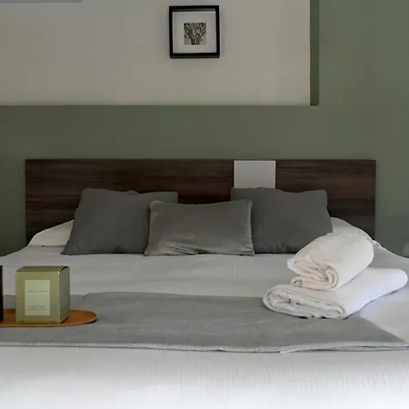Poggio Al Lago Apartments&Rooms-3
