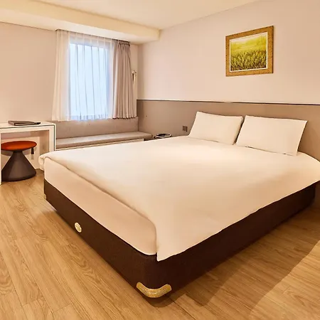 Hotel Thomas Myeongdong-2