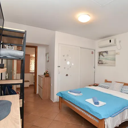 Sailor House-3