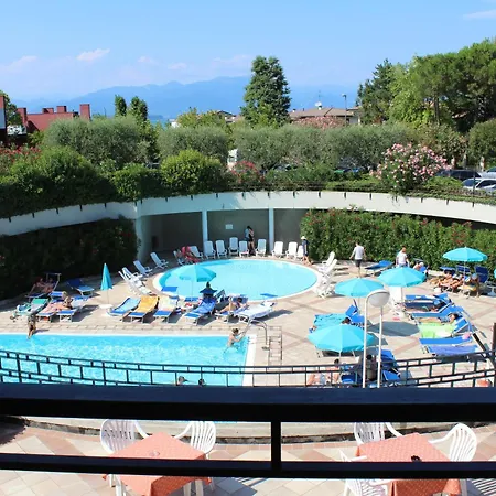 Hotel Residence Holiday-2