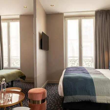 Hotel Maxim Folies-2