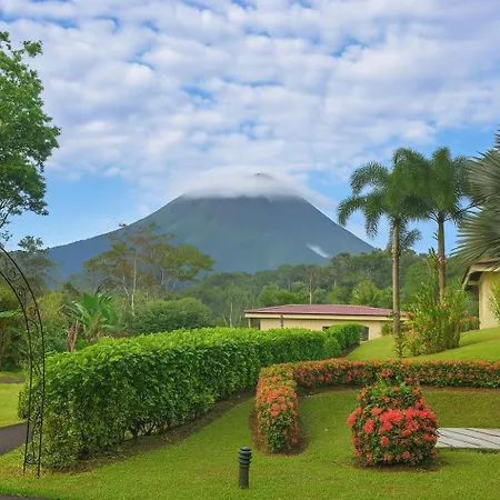 Arenal Volcano Inn-3