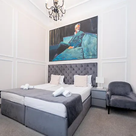 Kings Palace Suites-3