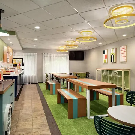 Spark By Hilton Woburn Boston-2