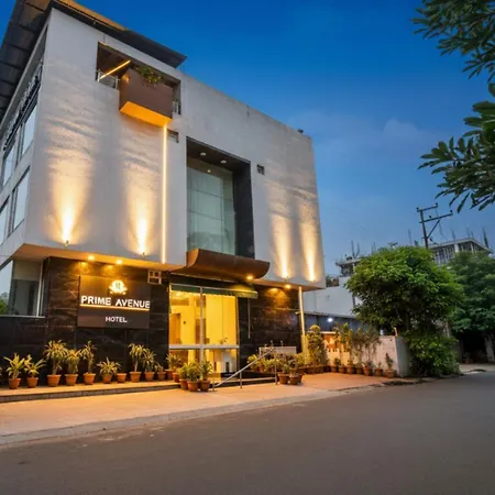 Fabhotel Prime Avenue-3