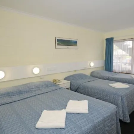 Martin Cash Motel-2