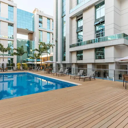 Vista Park Hplus Long Stay-3