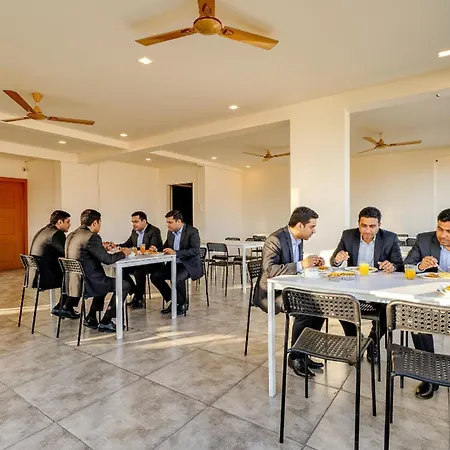 Fabhotel Rotano Grand-2