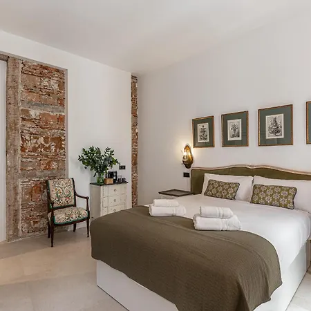 Queen'S House Chueca Madrid-3