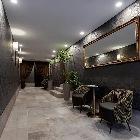 Alle Guglie Boutique Hotel-3