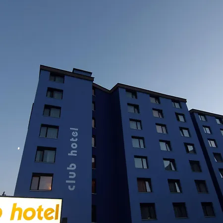 Club Hotel Rooms Only - By Mountain Hotels-2