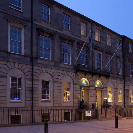 Holiday Inn Express Edinburgh City Centre By Ihg-3
