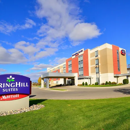 Springhill Suites By Marriott Grand Forks-3