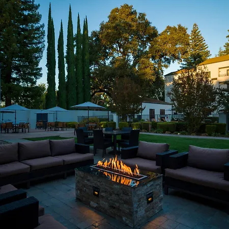 Courtyard Sacramento Airport Natomas-3