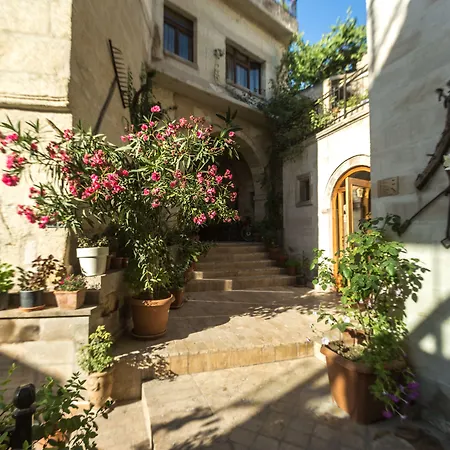 Hidden Cave Hotel-3