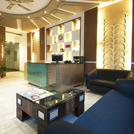 Golden Leaf Hotel-2