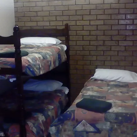 Cardigan Lodge Motel-2