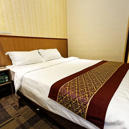 Noble Hotel Express, Check In 10Pm, Check Out 9Am-2