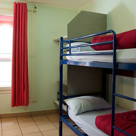 Auberge Internationale Des Jeunes-2