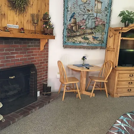 Smoky Falls Lodge-3