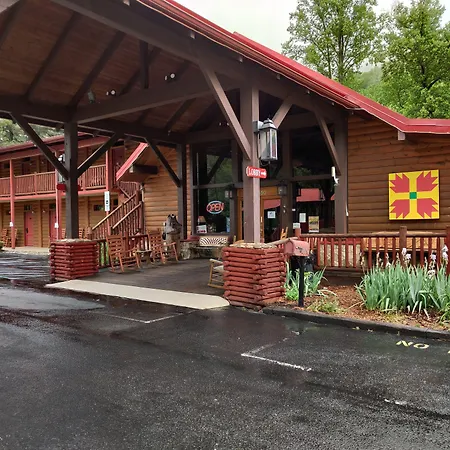 Smoky Falls Lodge-2