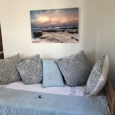 Sandra'S Guest House-2