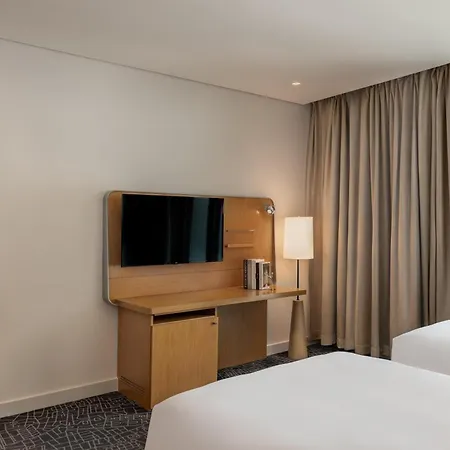 Yas Plaza Bay-3