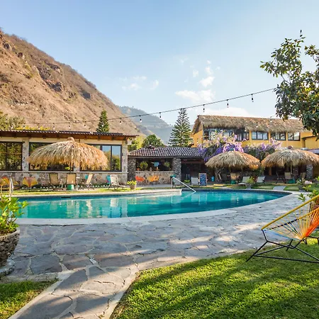 Socialtel Atitlan-3