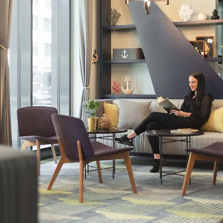 Holiday Inn - The Niu, Yen Hamburg City By Ihg-2