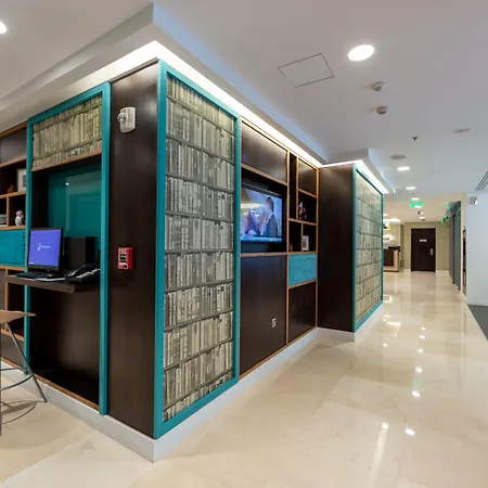 Premier Inn Doha Airport-3