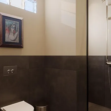 F Fine Suites - Adults Only-2