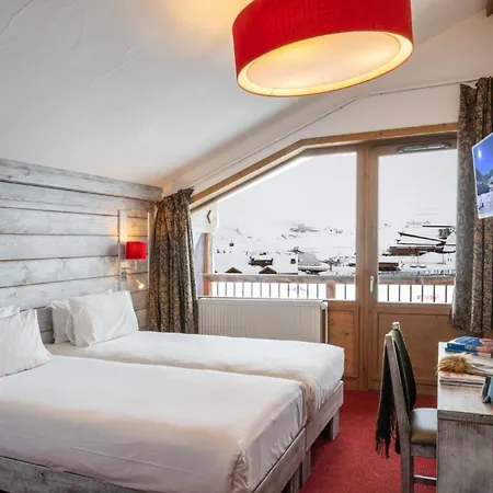 Hotel L'Aiguille Percee-2