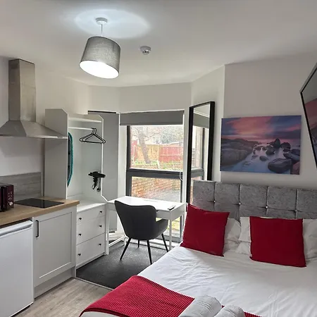 Comfortable Stay - Derby Road-3