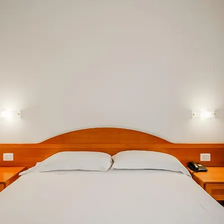 Hotel Nuova Barcaccia-2