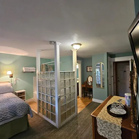 Heartwood Inn-3