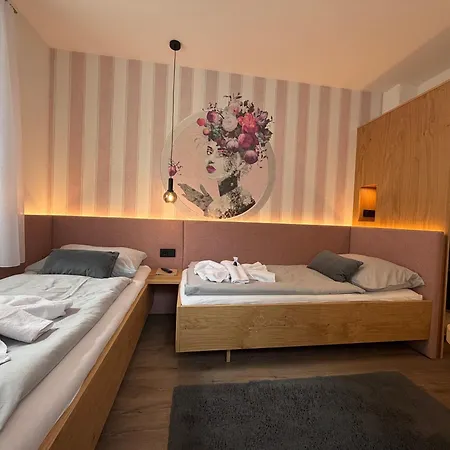 Amadea - Cityhotel Salzburg-2