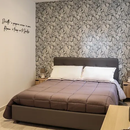 5 Santi Rooms-2