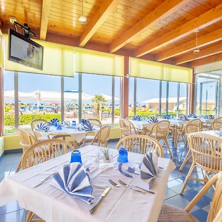 Hotel Marina-3